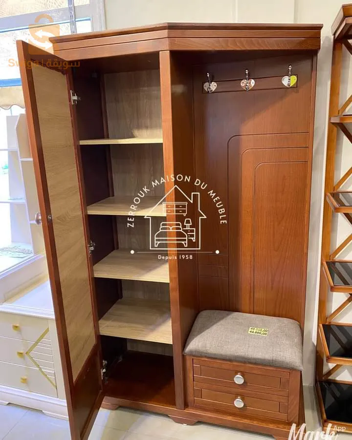 خزانة احذية