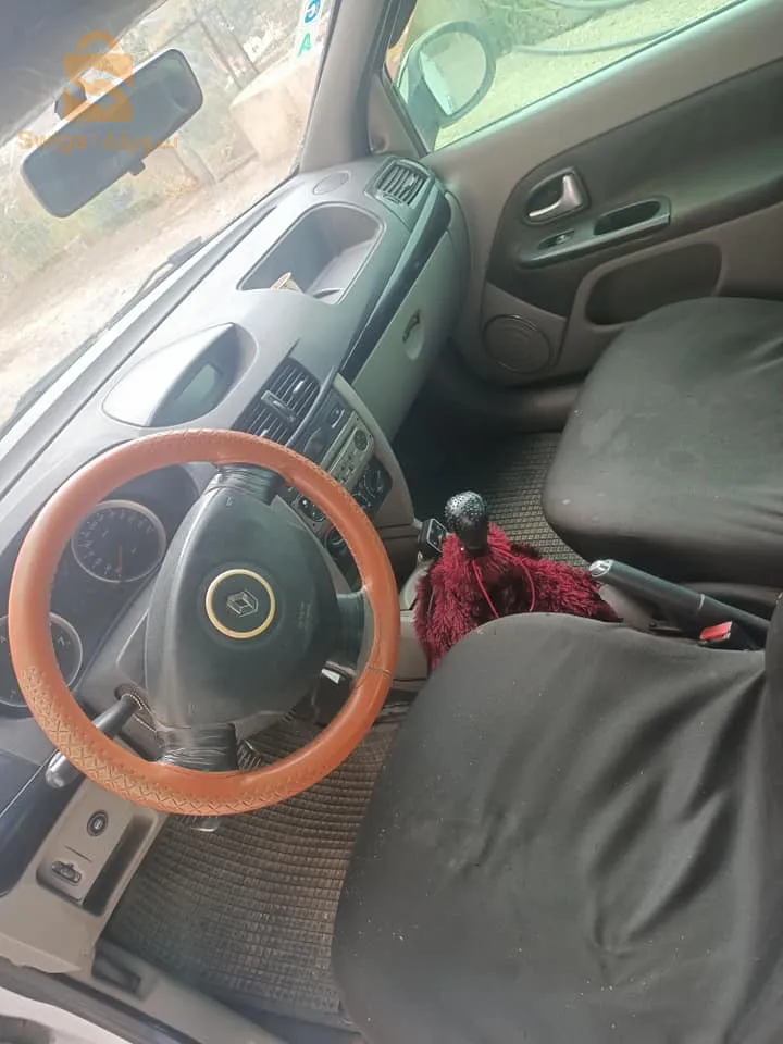 Golf 2006 0779765604 1 DZD