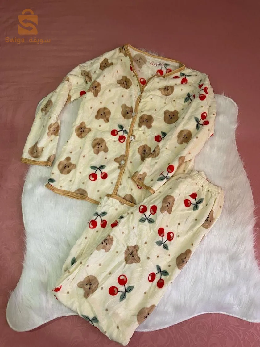 بيجامات👘👘 ناعمة بمختلف الانواع و الألوان و الاسعار اكتشفوا المزيد معنا  التوصيل🚚🚛 متوفر لجميع الولايات( مكاتب الياليدين او لباب المنزل🏠🏠 ) سارعوا في الطلب الآن