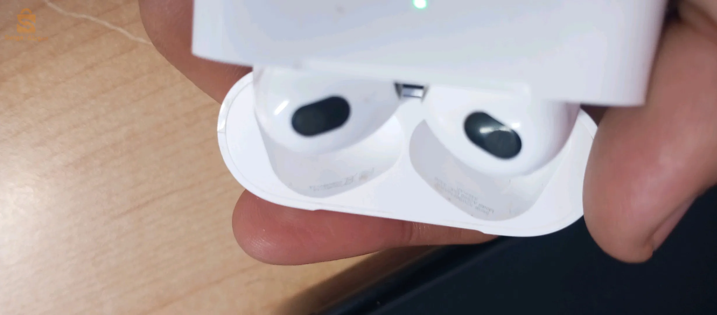APPLE AIR PODS 3