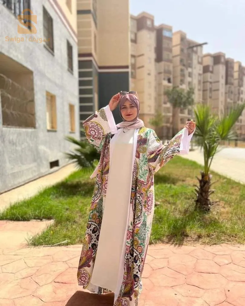 ملابس نسائية