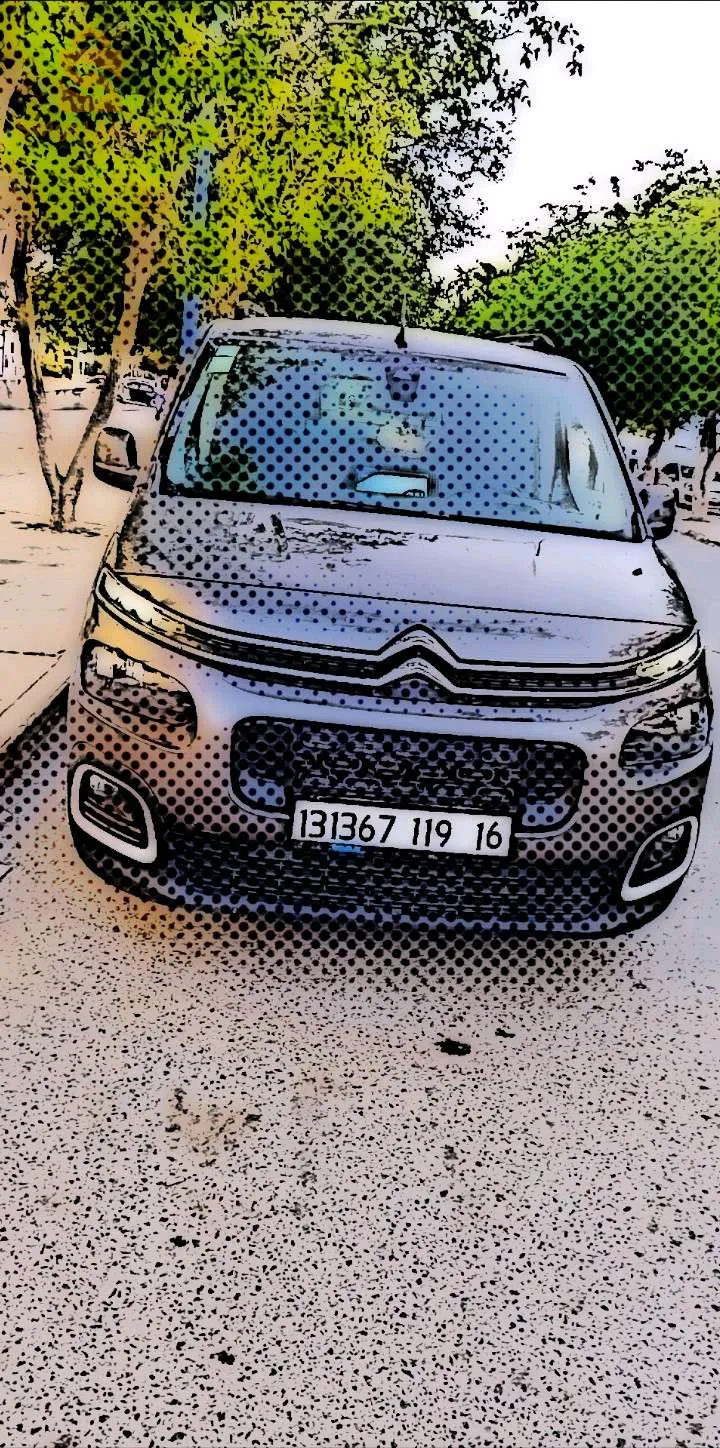 سيارة بارلانقو2019  كلش نضيف 0معاود