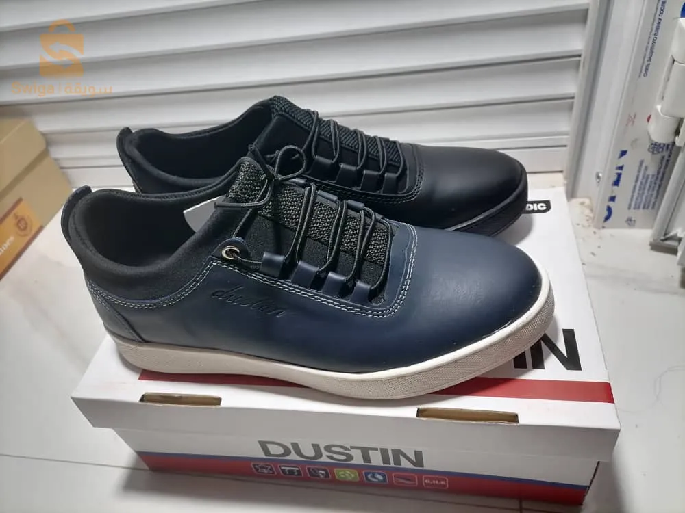 حذاء جلدي من علامة Dustin