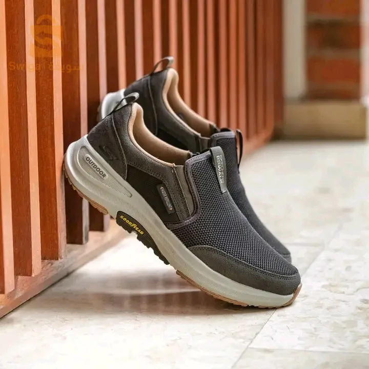 سكيشرز أصلي 2023