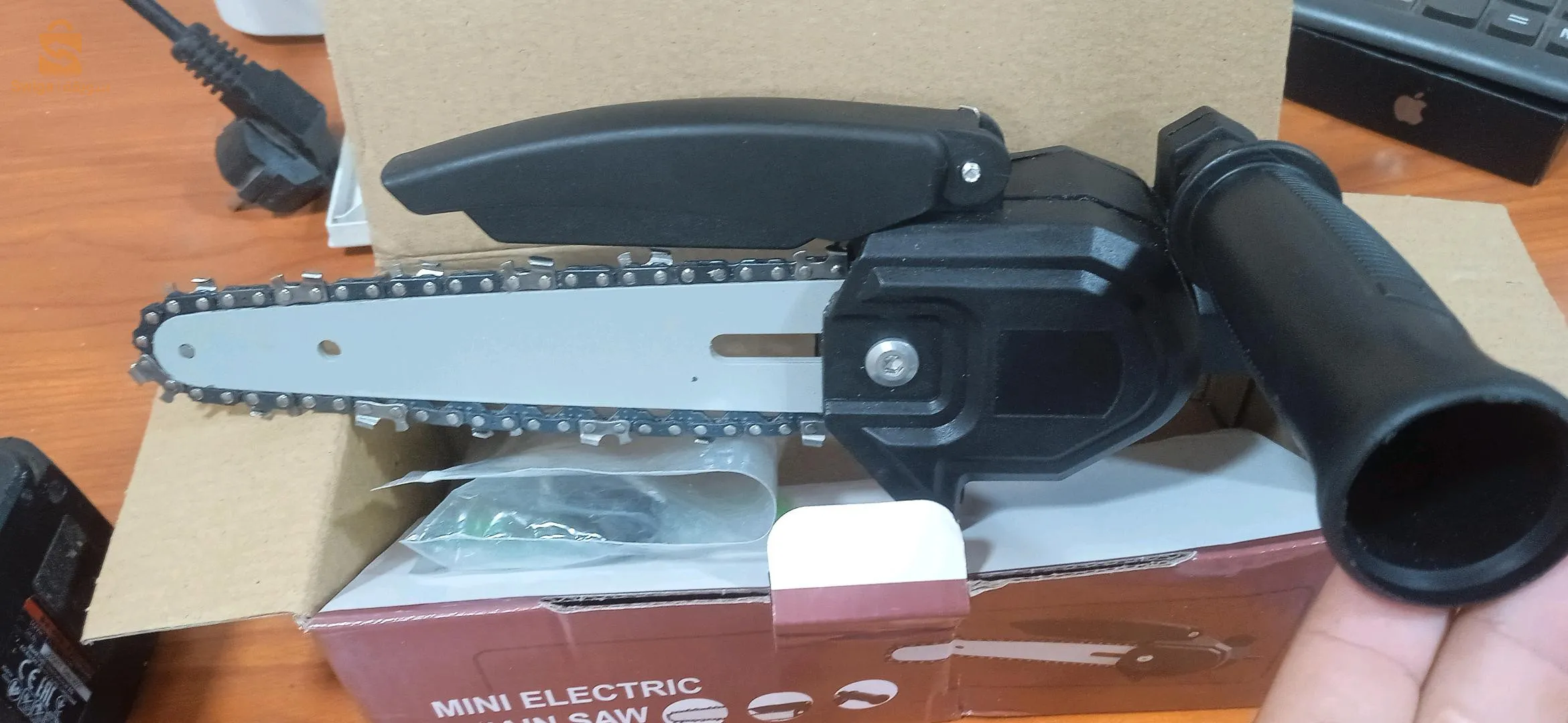 أداة تحويل V16 لمنشار كهربائي