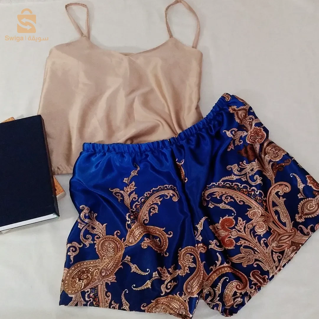 بيجامة حرير