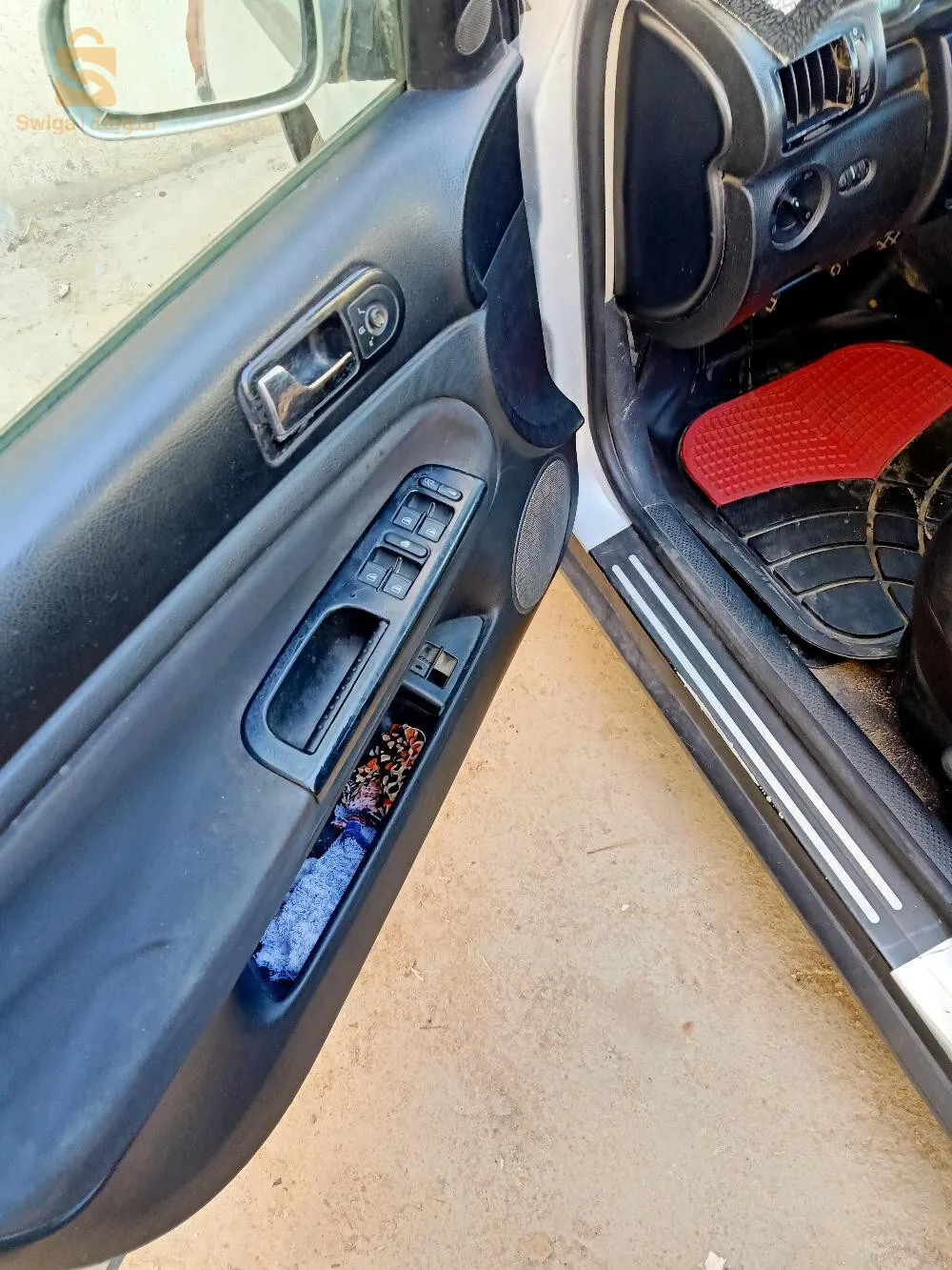 0662343858. نبيع ولا نبدل Passat 2001.