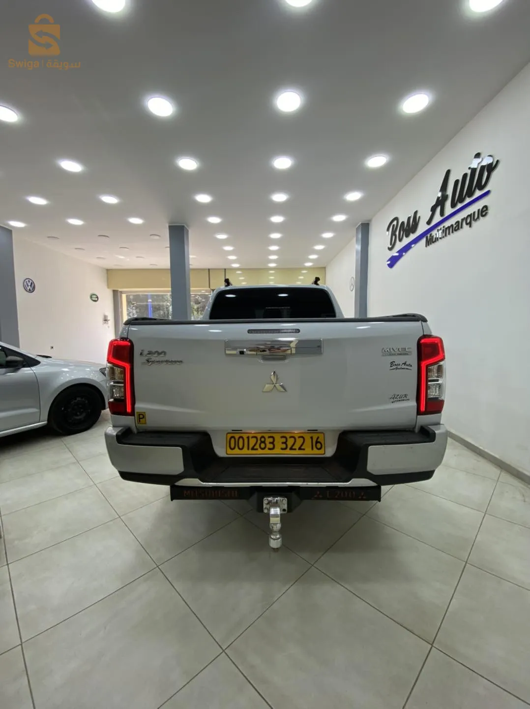 L 200   2022 56000 km tout option