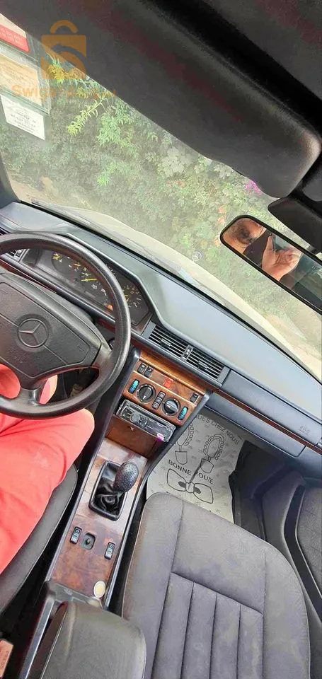 mercedas 300 d carre