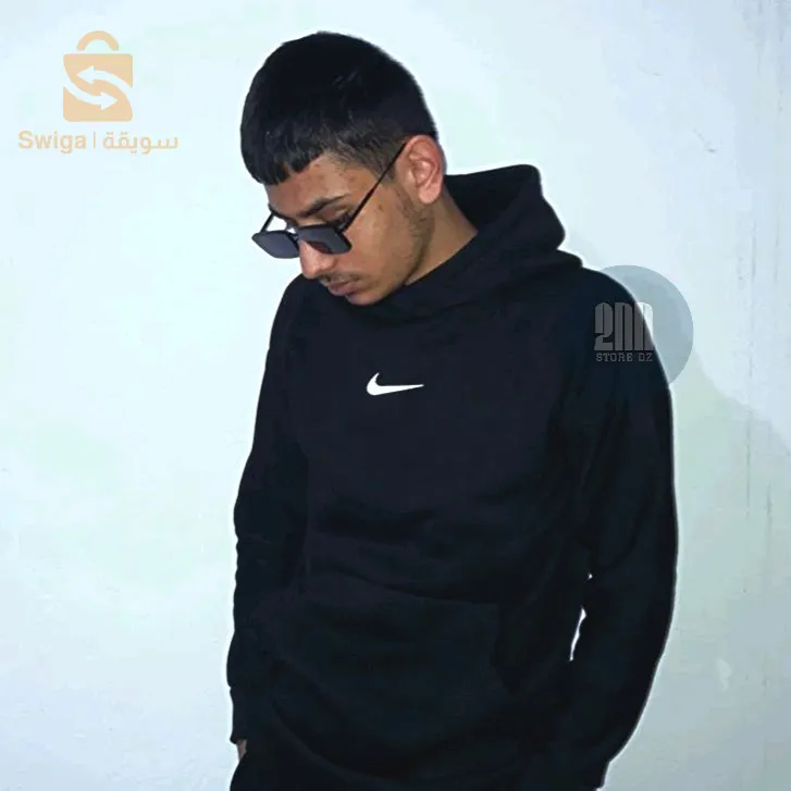 نقدملكم سويت نوعية ممتازة نايك متوفر في الاسود و الابيض