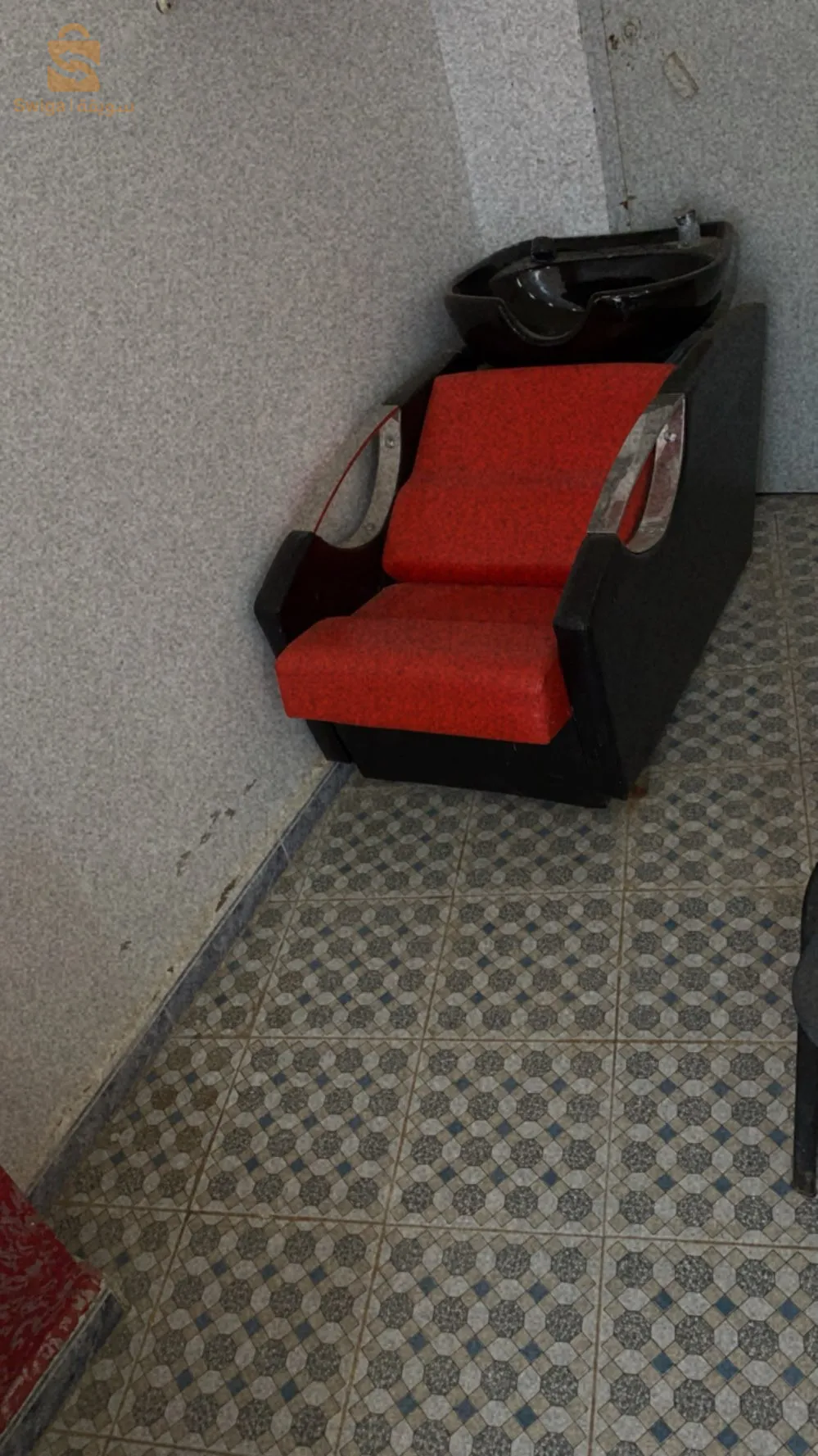 محل حلاقة مجهز للكراء