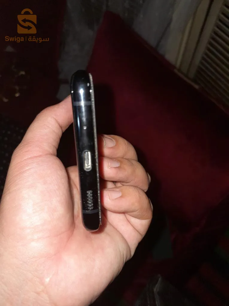 سلام عليكم كاين هاتف نضيف