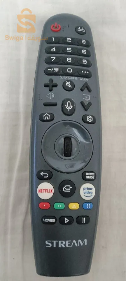 تلفاز 64 قدم مع طاولة تلفاز