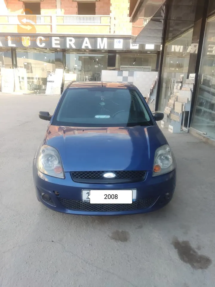 Ford fiesta 125 essence