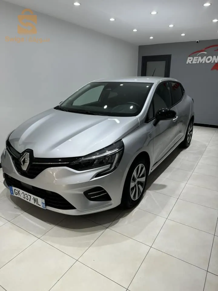RENAULT CLIO 2022