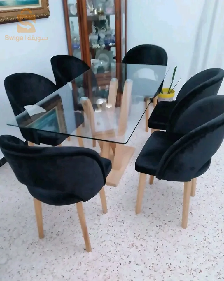 Bienvenue chez salon aziouz🌟 😍😎
🔥Table de salle à manger/ table basse🔥 en bois hêtre avec du verre trempé et tissus anti😍 tache🥰  importation  ❤️📣📣📣
قبل كل شئ أول شيئ نقولوا لزبائننا الكرام اللي يحب يتأكد من جودة منتوجاتنا يتفضل عندنا للورشة في براقي ولاية الجزائر العاصمة.مرحبا بكم 🙏❤
https://maps.app.goo.gl/ihAJsogD92csUzuJ6
👈 للطلب تواصلوا معنا عبر بريد الصفحة  أو على الأرقام 
  📞📞0559025898

Table de salle à manger avec 4 chaise _ 6 chaise _ 8 chaise ..... 
💥Des chaises simple.
💥 des chaises Capitonnée
💥Des chaises Ceca_ Oslo _ Roma _ Nova et plusieurs modèles.........
Les dimensions
💥rectangulaire: 160/80 
💥 Ronde: 80_90_1m20

وسعر يتغير حسب نوع الطاولة 
البيع جملة و ديطاي 
👈من الورشة إلى الزبون مع توفير كل الأحجام 
 
👈 أكثر من 20 نوع من القماش التركي ذو النوعية الرفيعة.
👈كل انواع القماش متوفرة 💥
  والتوصيل لجميع الولايات بأسعار معقولة🤗
🔹disponible tout les couleurs et les dimensions .