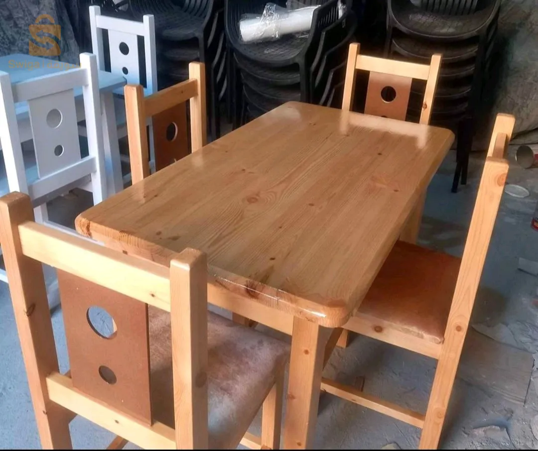 طاولات مطبخ و كراسي