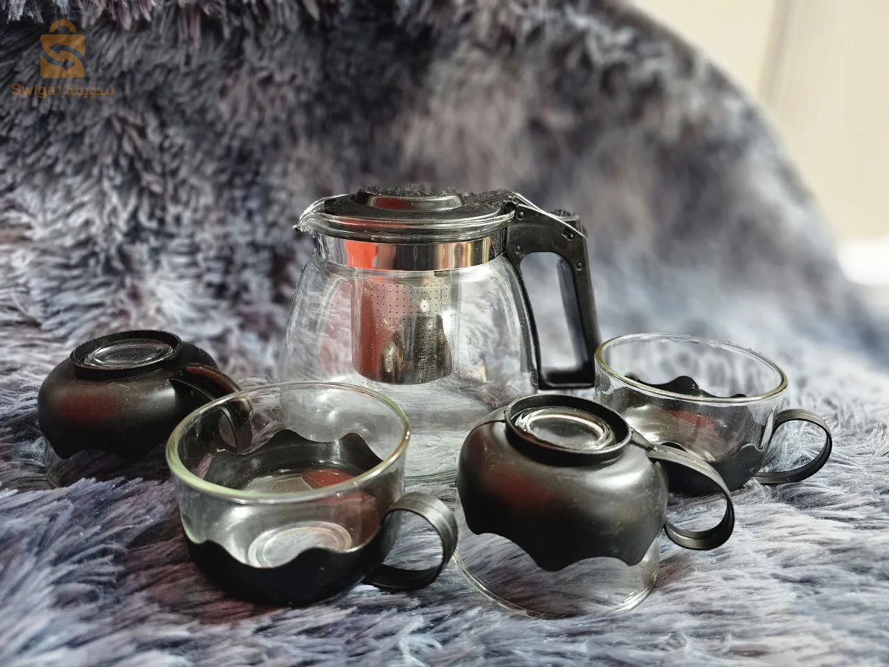 Thire en verre Avec 4 Tasses