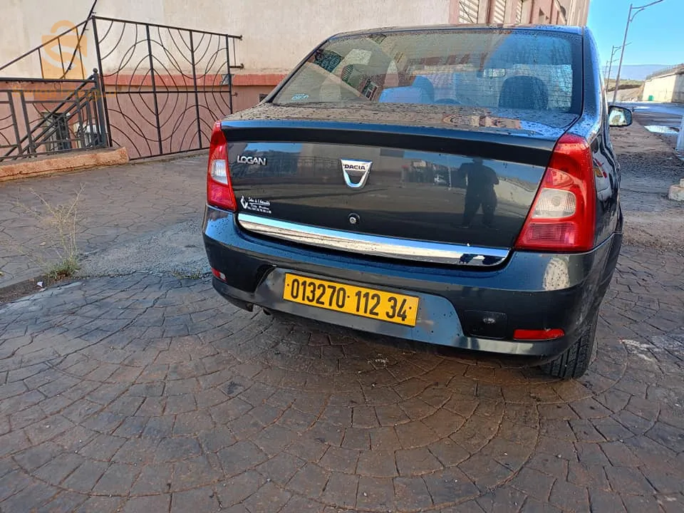 Logan 2012 14 ess 197 DZD