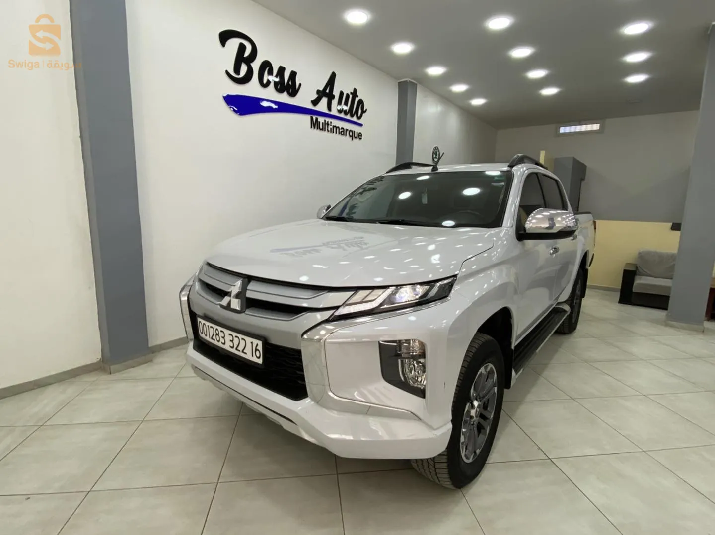 L 200   2022 56000 km tout option