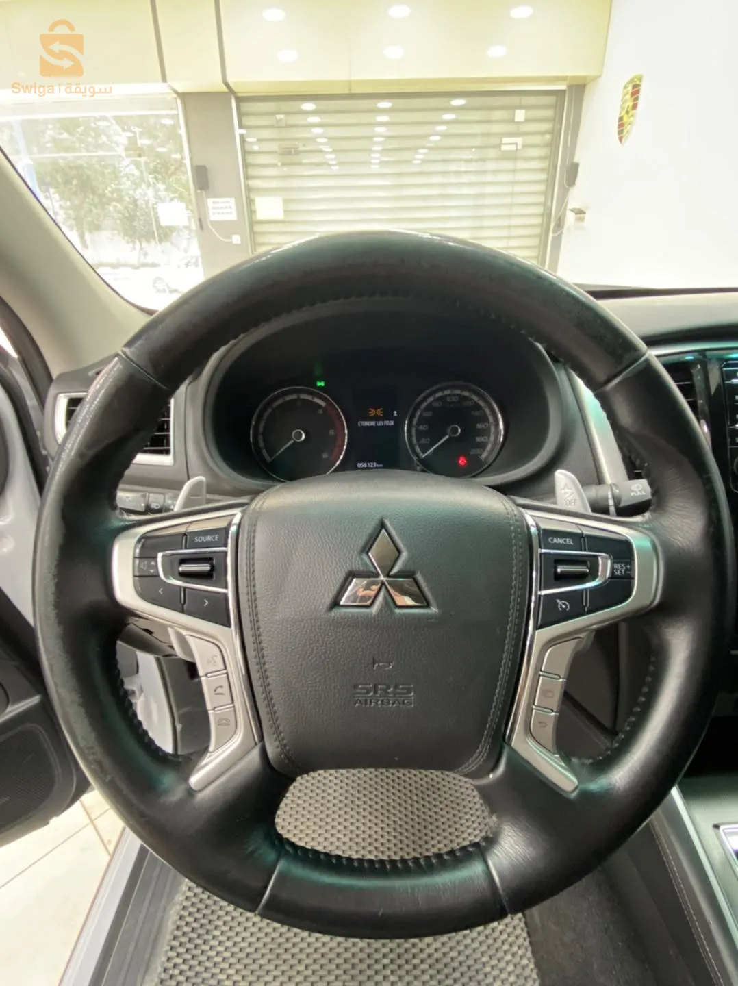 L 200   2022 56000 km tout option