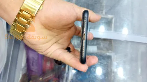 iphone 7    32g liberi officiel batrey 87original avec la boite produit oropien