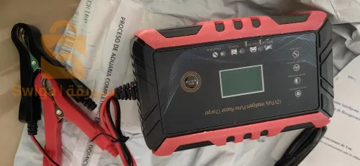 شاحن بطريات السيارات