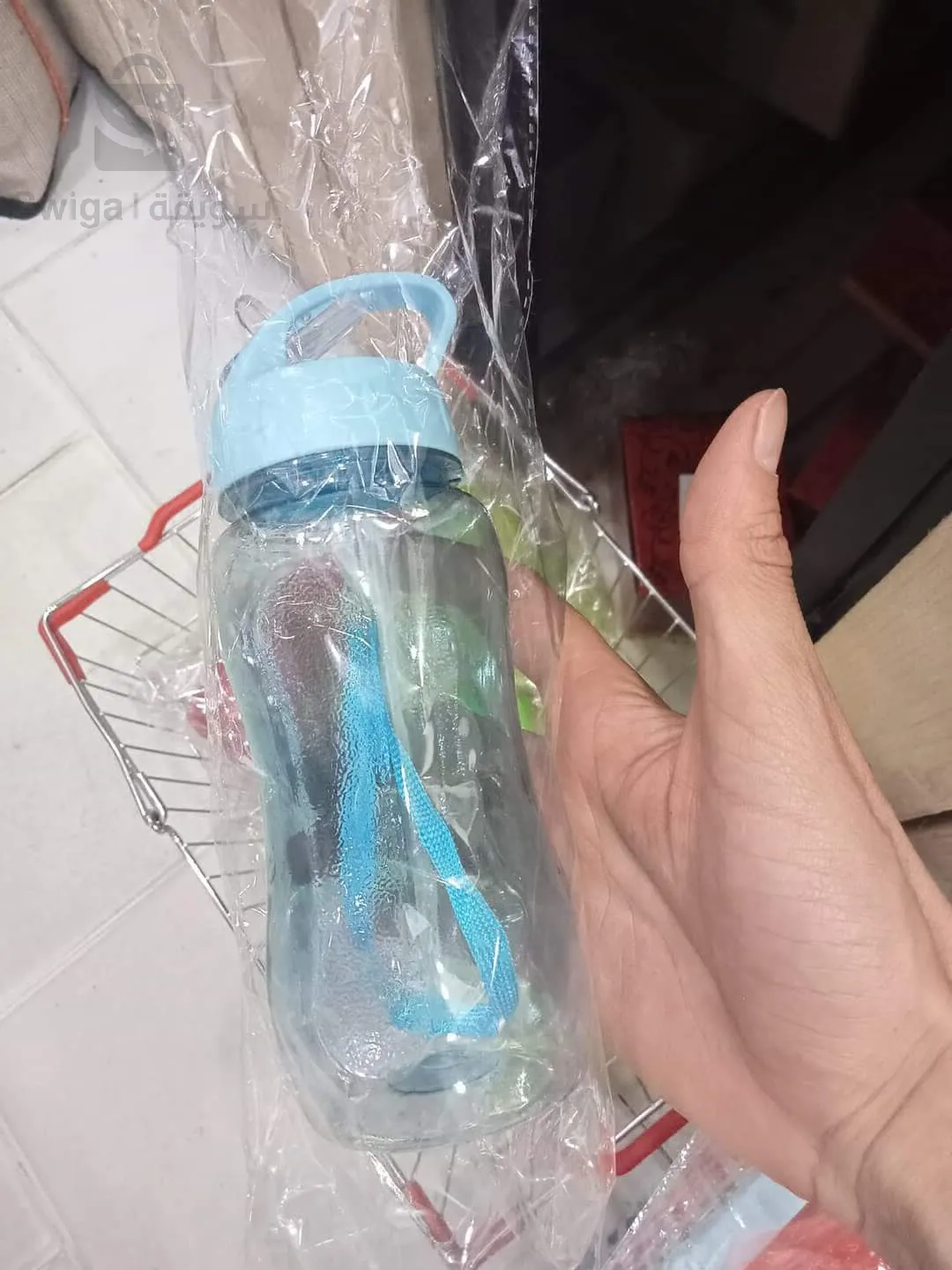 اواني بلاستكية