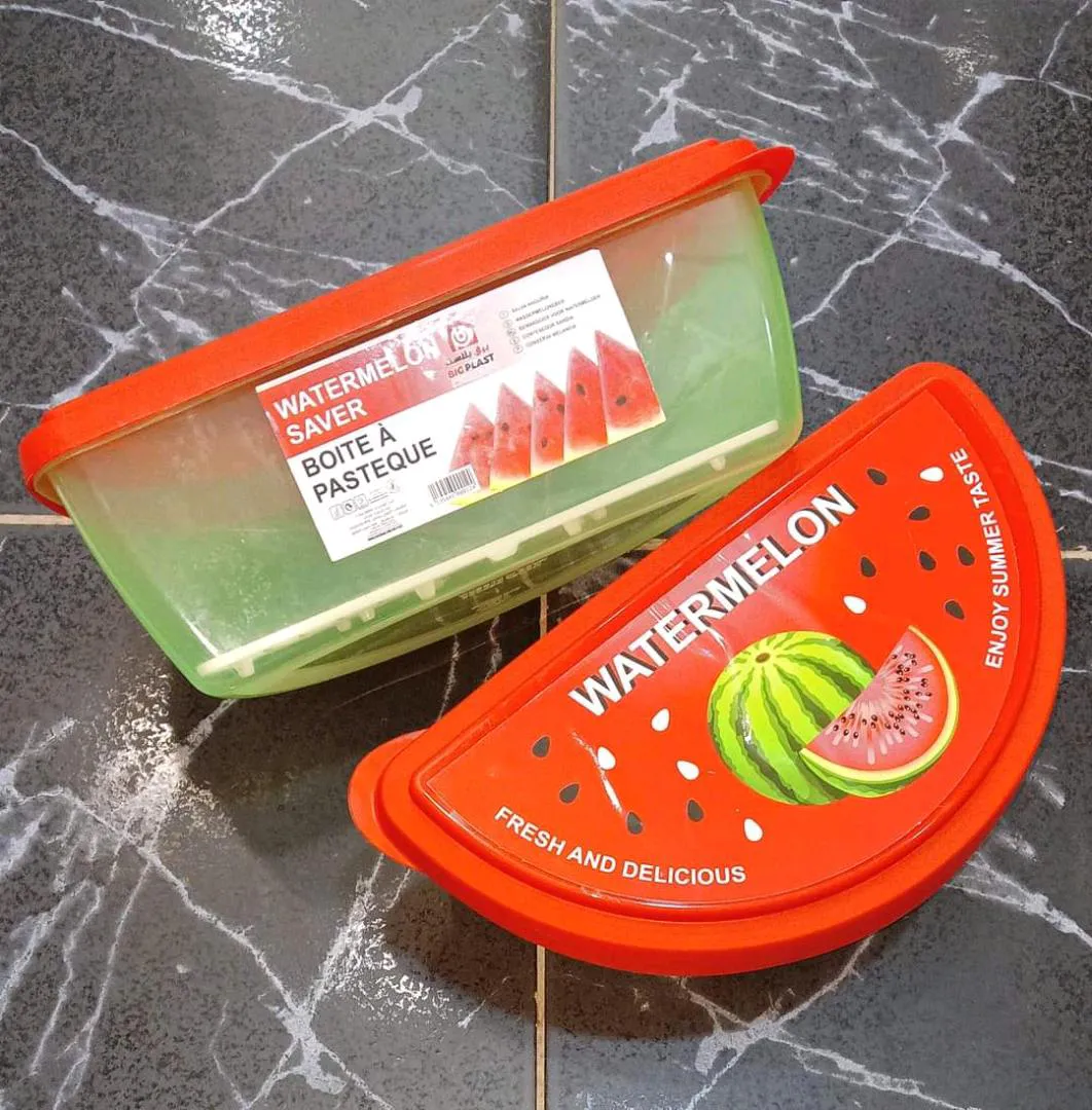 اواني بلاستيكية