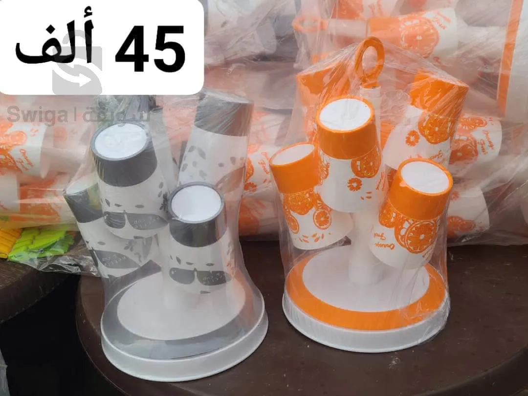 اواني البلاستيكية