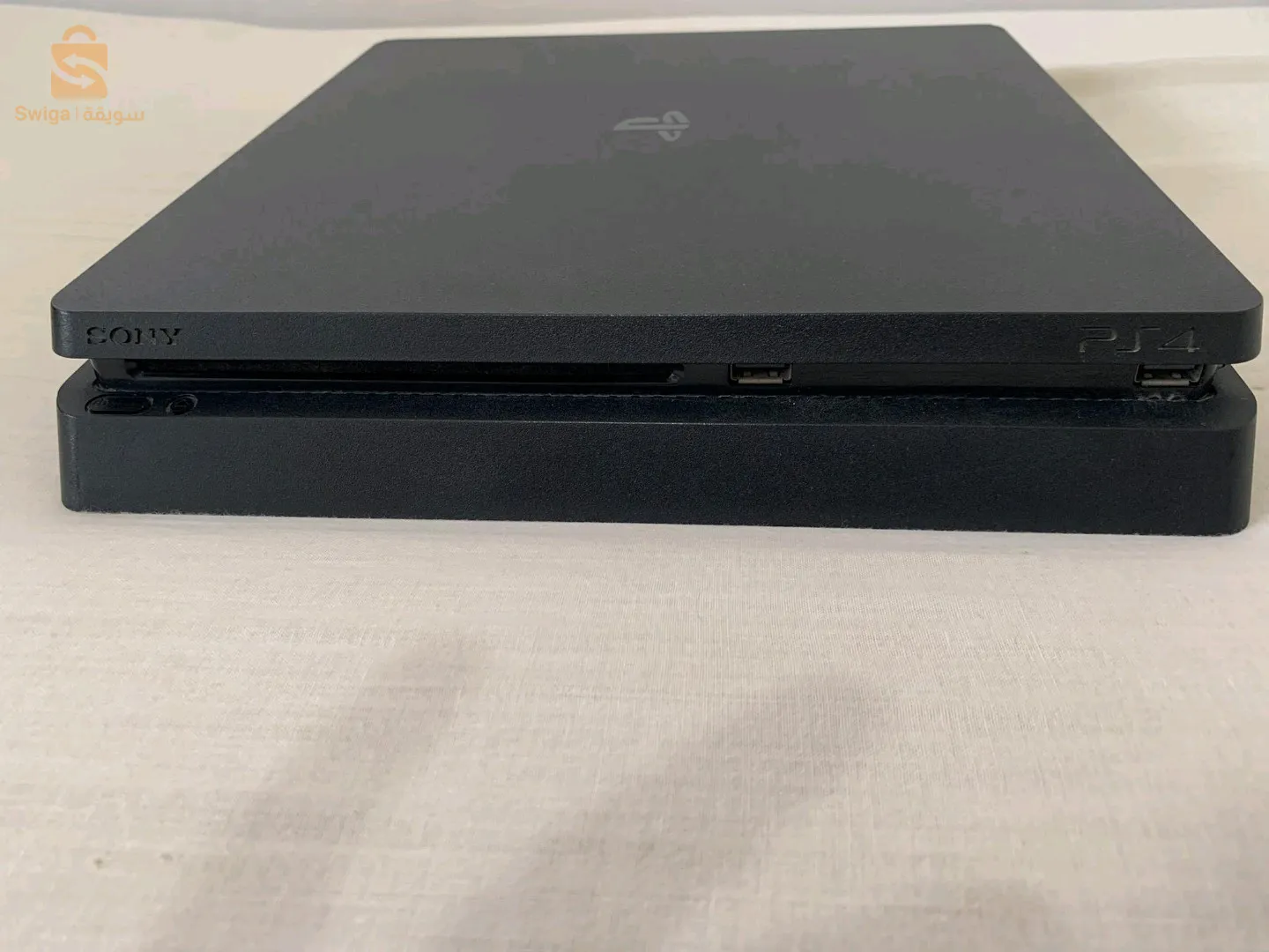 PlayStation 4 slim