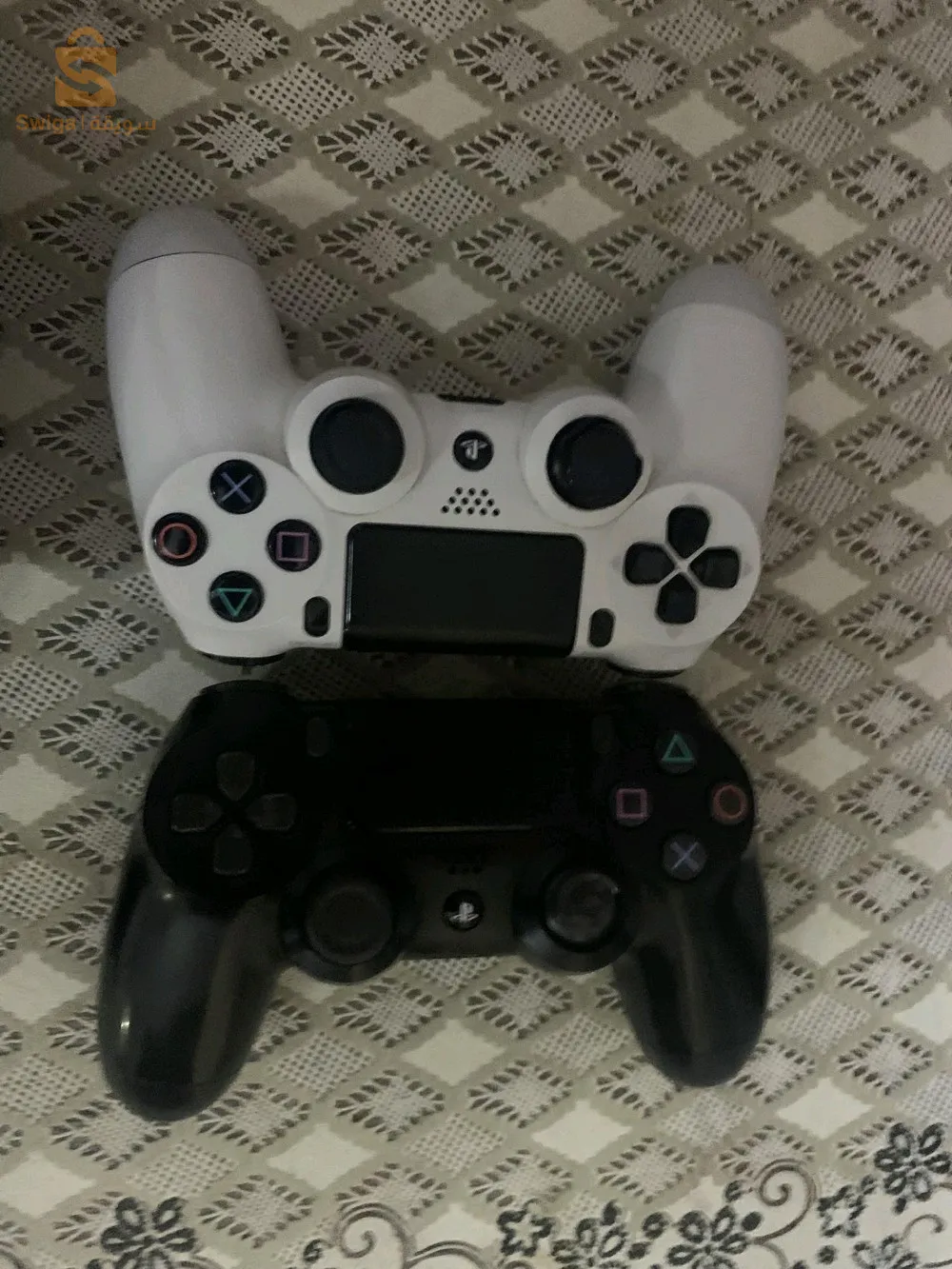 PS4 slim 500gb 2 mannette original v2 cd GTA 5 PUBG Jamais tft7 بلاي ستيشن 4