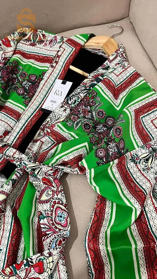 ملابس نسائية