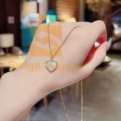 قلادات نسائية