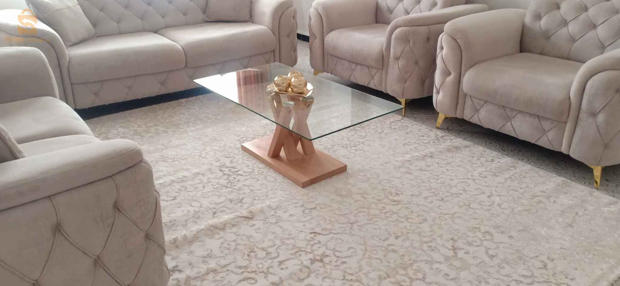 Bienvenue chez salon aziouz🌟 😍😎
🔥Table de salle à manger/ table basse🔥 en bois hêtre avec du verre trempé et tissus anti😍 tache🥰  importation  ❤️📣📣📣
قبل كل شئ أول شيئ نقولوا لزبائننا الكرام اللي يحب يتأكد من جودة منتوجاتنا يتفضل عندنا للورشة في براقي ولاية الجزائر العاصمة.مرحبا بكم 🙏❤
https://maps.app.goo.gl/ihAJsogD92csUzuJ6
👈 للطلب تواصلوا معنا عبر بريد الصفحة  أو على الأرقام 
  📞📞0559025898

Table de salle à manger avec 4 chaise _ 6 chaise _ 8 chaise ..... 
💥Des chaises simple.
💥 des chaises Capitonnée
💥Des chaises Ceca_ Oslo _ Roma _ Nova et plusieurs modèles.........
Les dimensions
💥rectangulaire: 160/80 
💥 Ronde: 80_90_1m20

وسعر يتغير حسب نوع الطاولة 
البيع جملة و ديطاي 
👈من الورشة إلى الزبون مع توفير كل الأحجام 
 
👈 أكثر من 20 نوع من القماش التركي ذو النوعية الرفيعة.
👈كل انواع القماش متوفرة 💥
  والتوصيل لجميع الولايات بأسعار معقولة🤗
🔹disponible tout les couleurs et les dimensions .