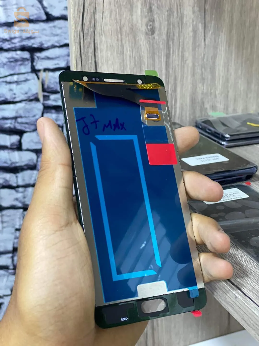 بيع جميع قطع غيار الهواتف بالجملة و التجزئة