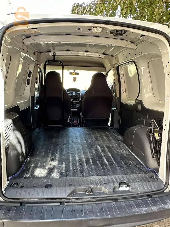 Kangoo 00sbigha machi 369 moteur rvis217 offert machi b3ida slm 217 DZD