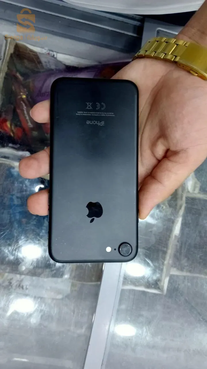 iphone 7    32g liberi officiel batrey 87original avec la boite produit oropien