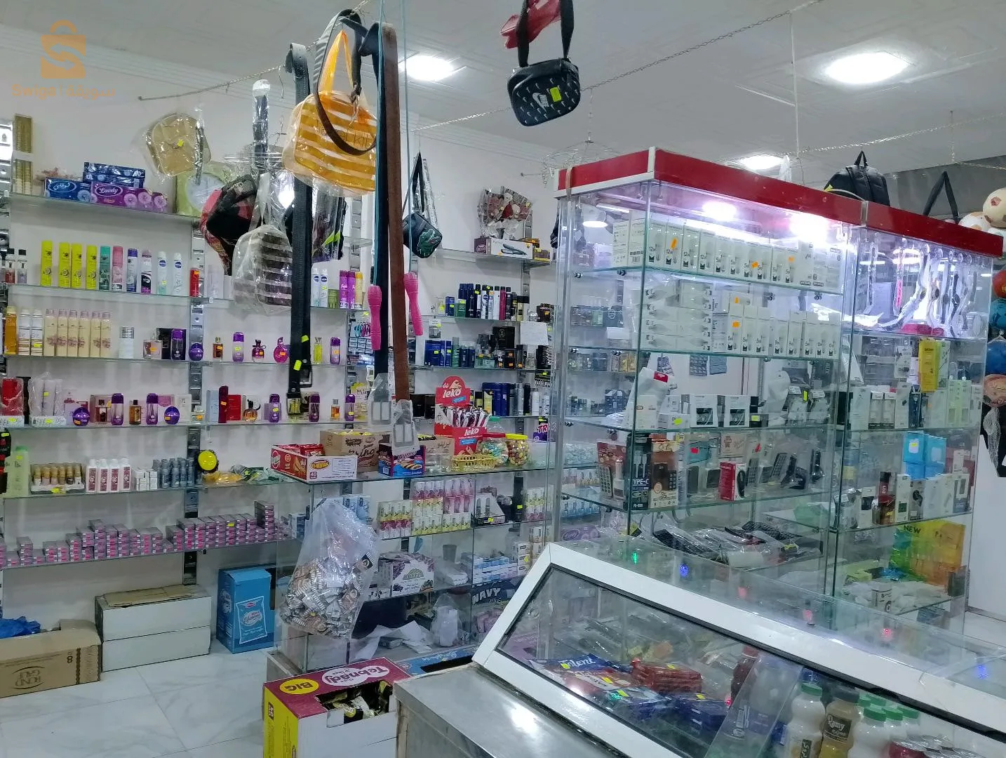 مكتبه