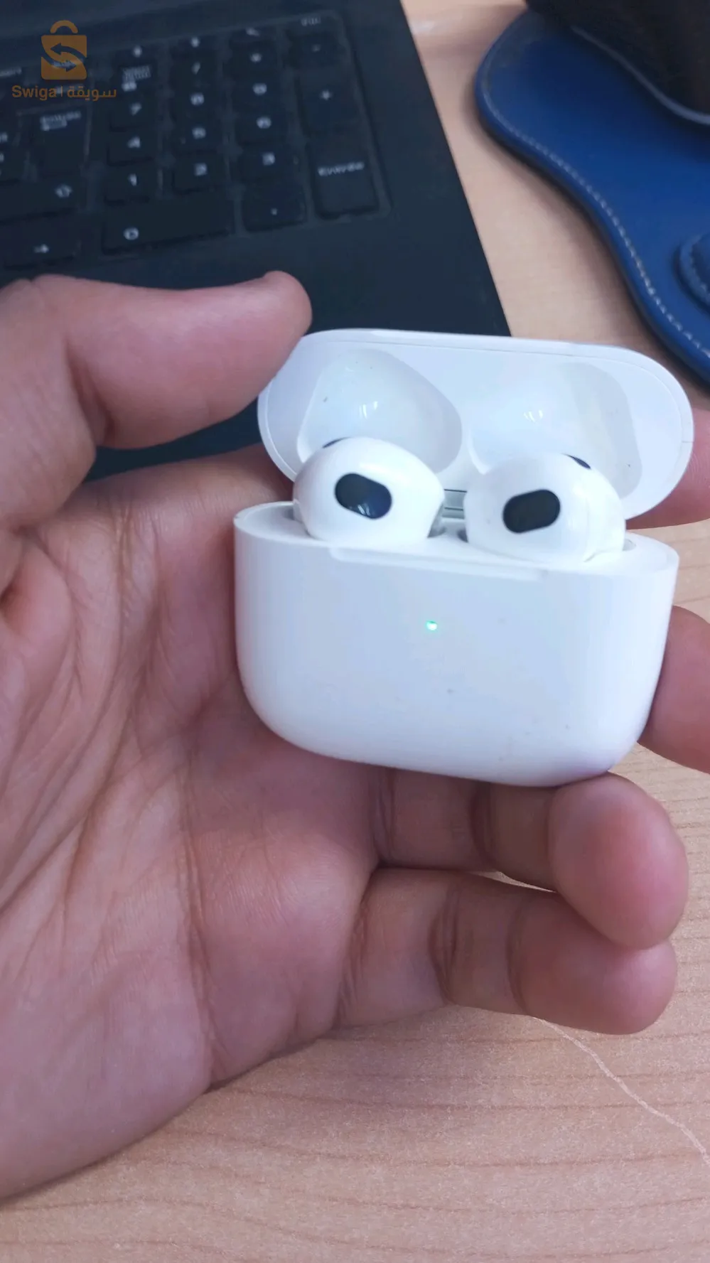 APPLE AIR PODS 3