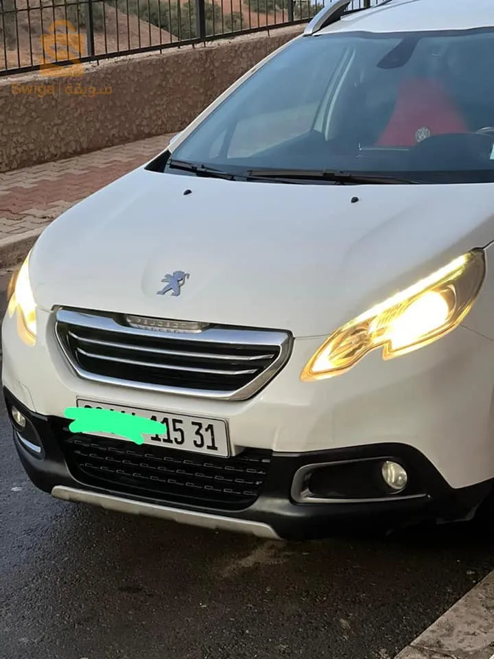 Peugeot 2008 anne 2015 march 195 000 240 DZD