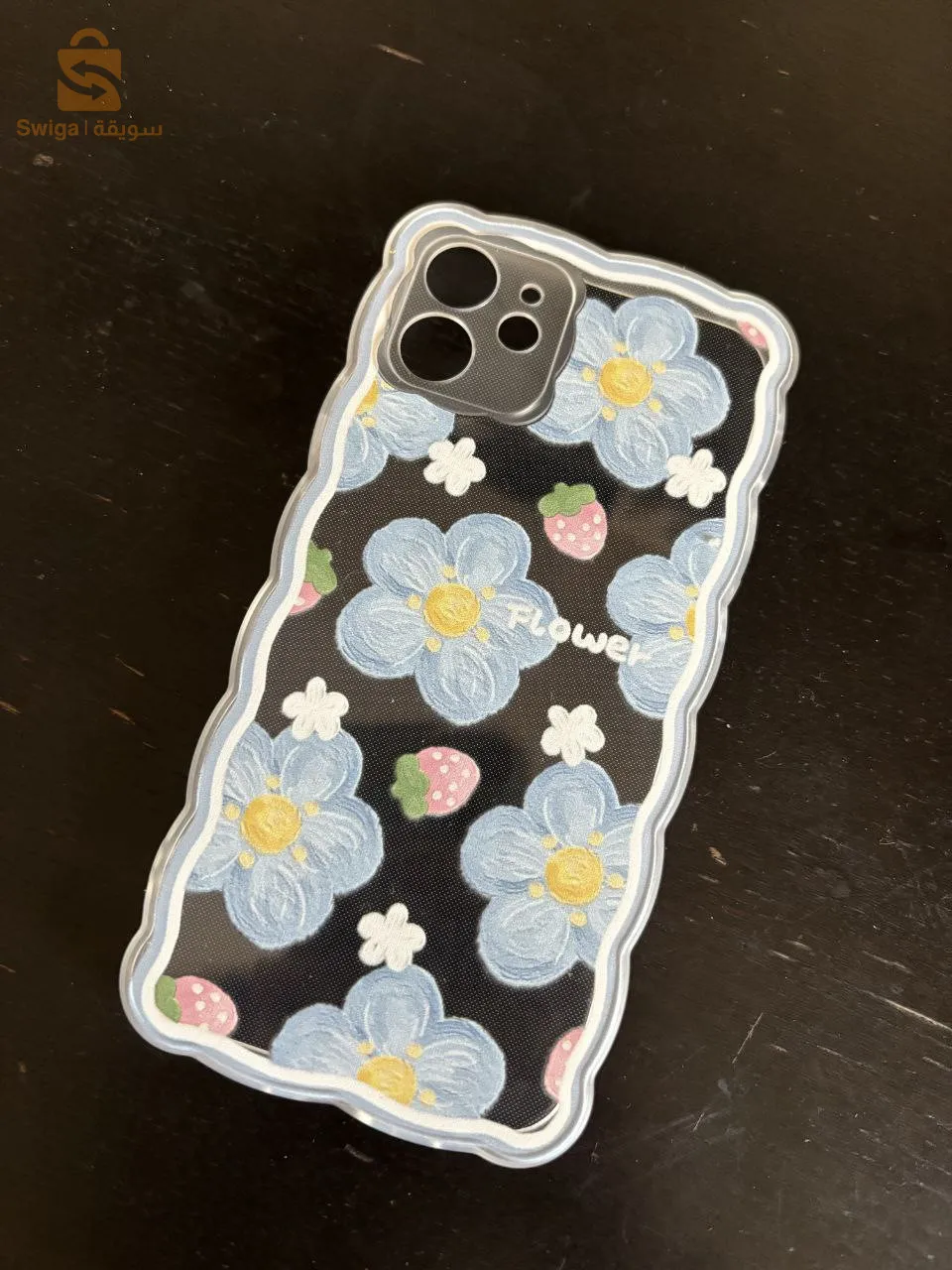 Blue wavy flower pattern