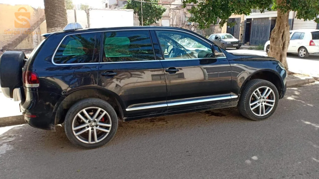 Volkswagen Touareg 2010 R line