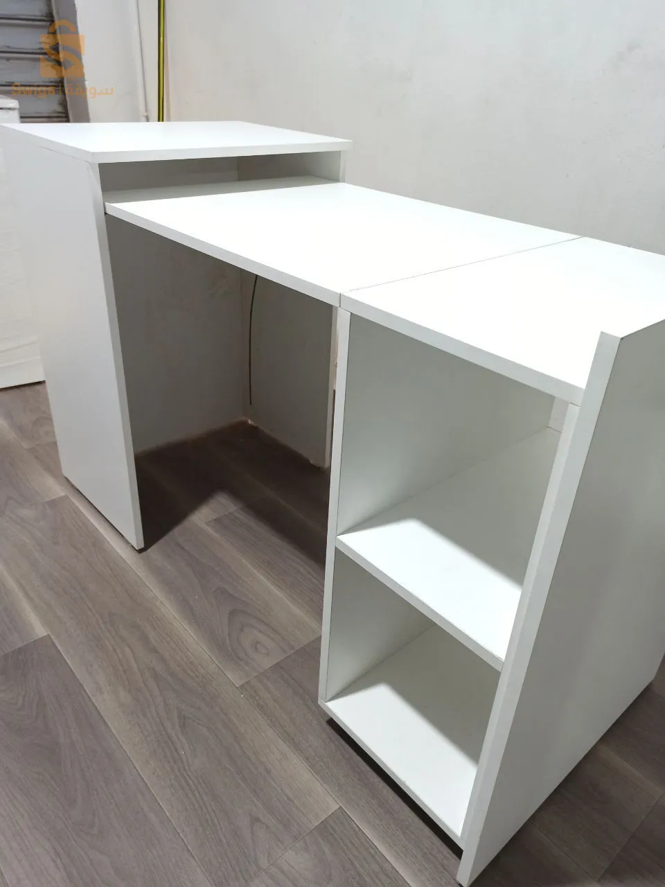 Libérez de l’Espace avec Notre Table de Nuit/Bureau Pliable Élégante