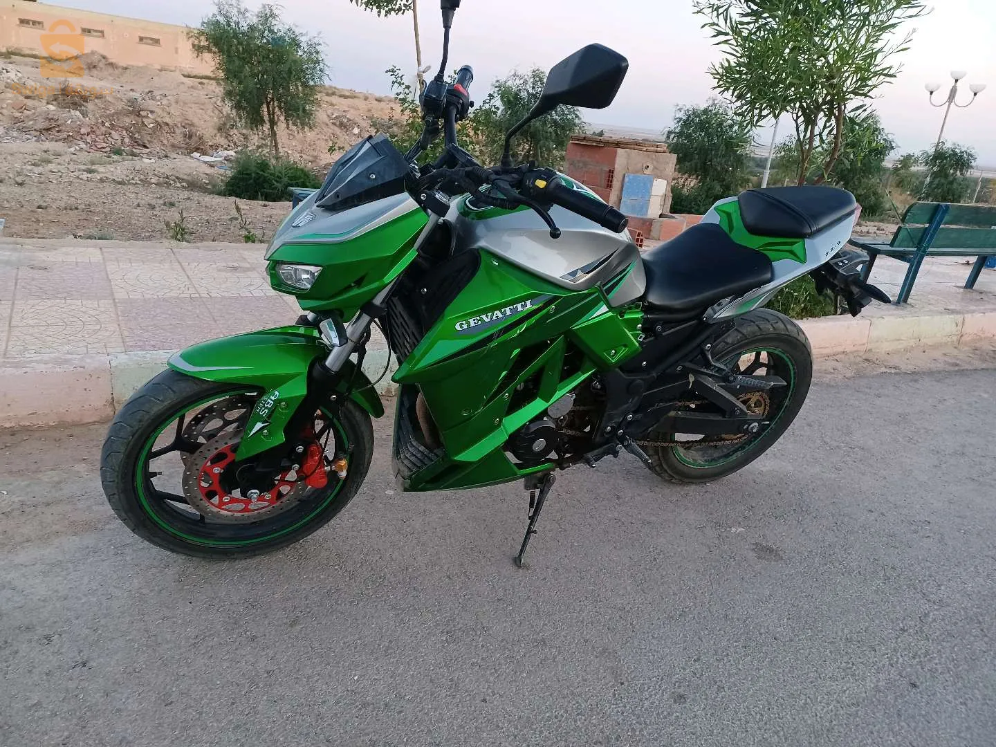 دراجة نارية