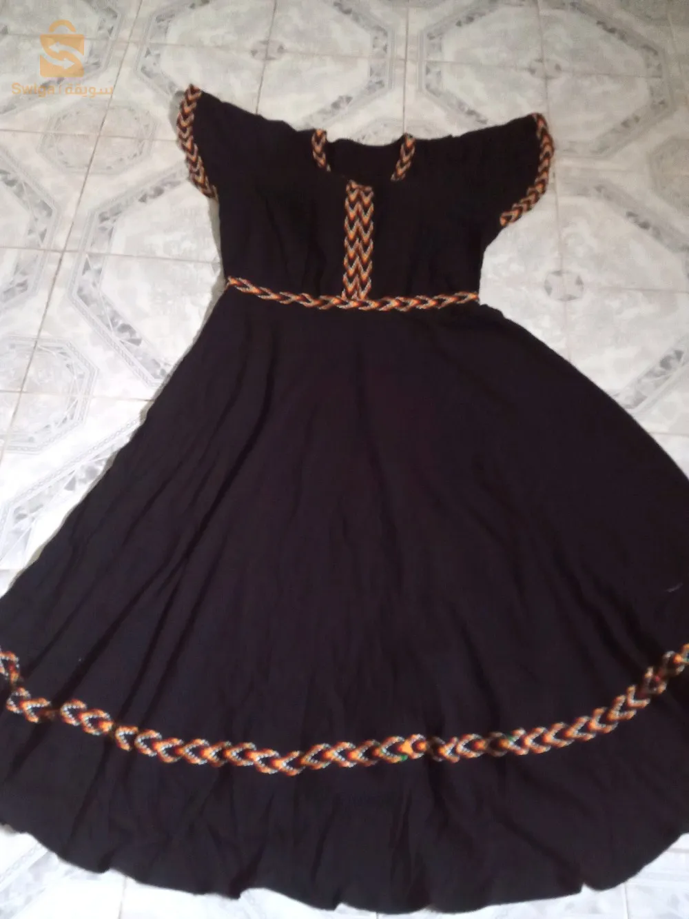 اغطية و ملابس نساء