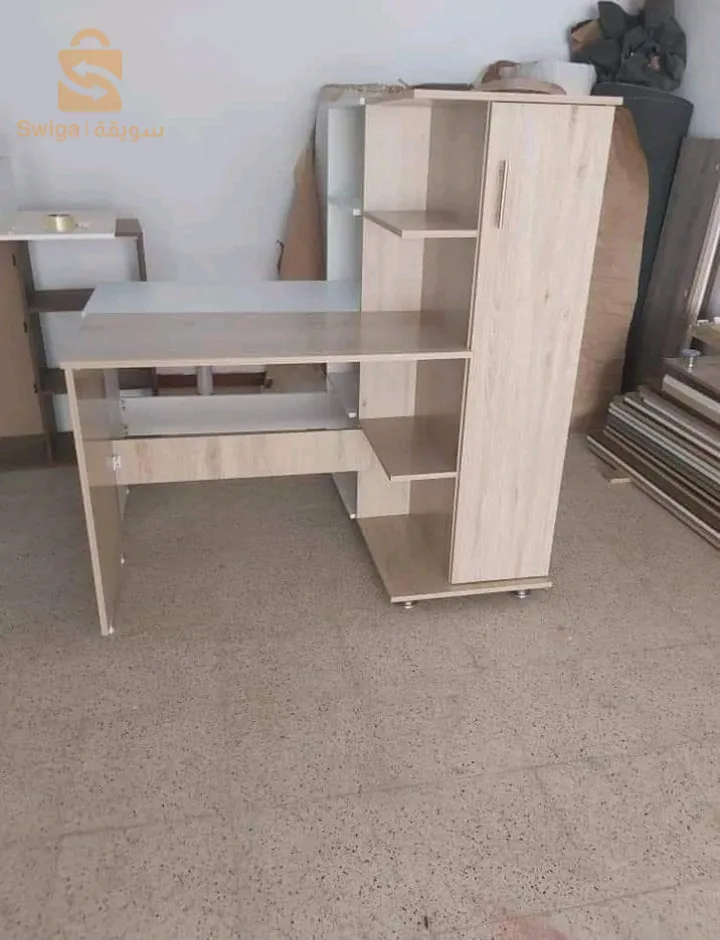 Bureaux pour adultes et enfants, de l'atelier à votre domicile, avec service disponible selon votre demande. Dépêchez-vous et n'hésitez pas. Merci.