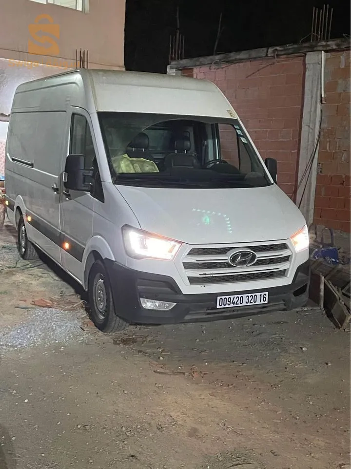 Hyundai h350