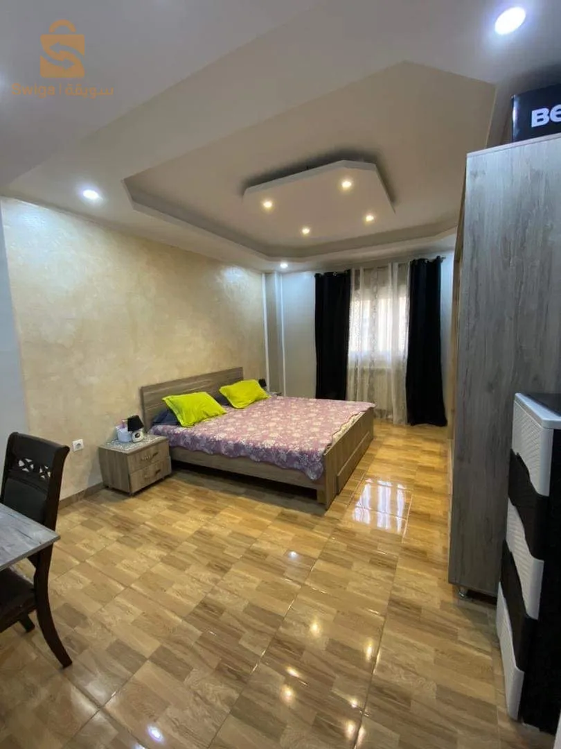 شفة F4 للبيع