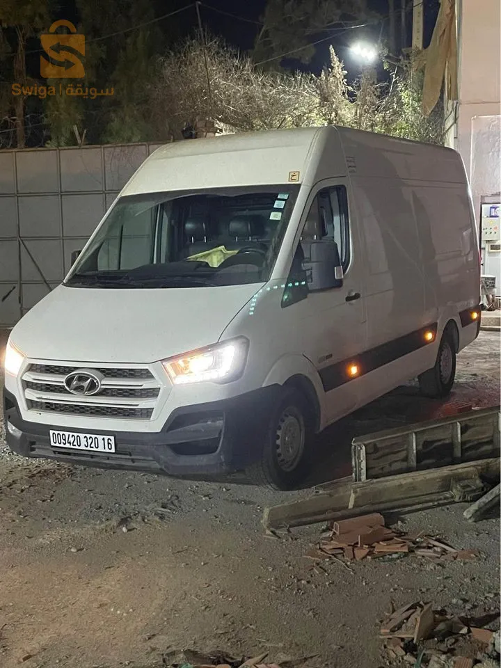 Hyundai h350